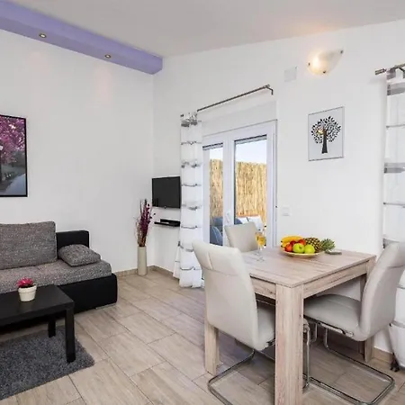 Apartamento House Carso Olea *